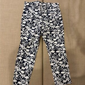 Old Navy Navy and White High-Rise Pixie Skinny Pants